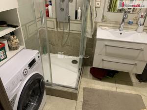 Prodej bytu 4+kk, Praha - Petrovice, Rezlerova, 74 m2
