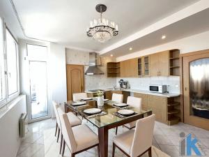 Prodej bytu 5+1, Prostějov, Poděbradovo nám., 133 m2