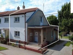 Pronájem vícegeneračního domu, Choltice, Nádražní, 86 m2