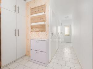 Pronájem bytu 3+1, Praha, Suchý vršek, 78 m2