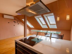 Pronájem bytu 3+kk, Praha - Smíchov, Radlická, 70 m2
