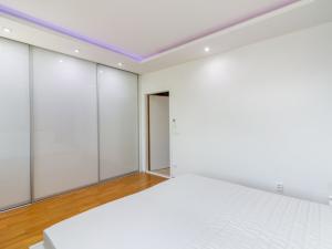 Pronájem bytu 3+kk, Praha - Smíchov, Radlická, 70 m2
