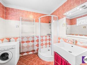 Prodej rodinného domu, Zbiroh, Heberova, 200 m2