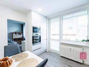 Prodej bytu 2+1, Mokrá-Horákov, 52 m2