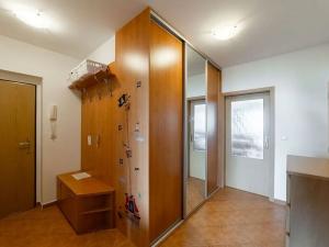 Prodej bytu 3+kk, Praha - Černý Most, Dobrovolného, 59 m2