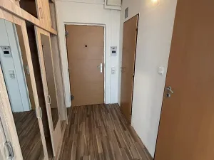 Prodej bytu 2+1, Hradec Králové, Mandysova, 55 m2