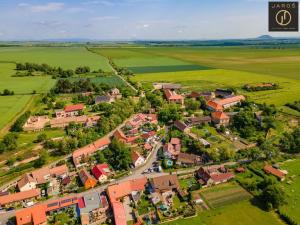 Prodej pozemku pro bydlení, Zlonice - Břešťany, 1827 m2