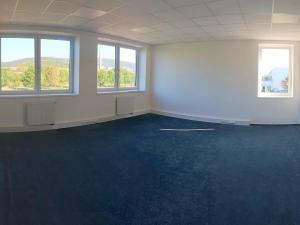 Pronájem kanceláře, Králův Dvůr - Popovice, Bohumila Hájka, 50 m2
