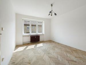 Prodej bytu 2+1, Jince, Čenkovská, 72 m2