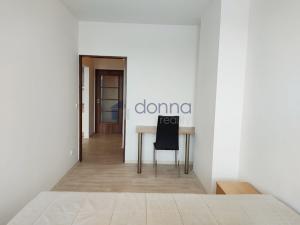 Pronájem bytu 2+kk, Praha, Chotěšovská, 54 m2