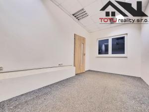 Pronájem skladu, Černožice, 4500 m2