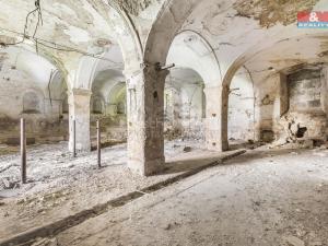 Prodej historického objektu, Zvoleněves, 5000 m2