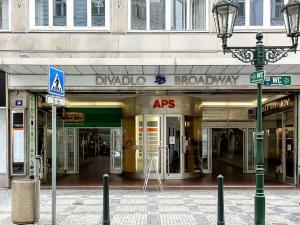 Pronájem kanceláře, Praha - Staré Město, Na příkopě, 141 m2