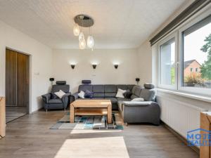 Prodej rodinného domu, Úherce, Hlavní, 123 m2