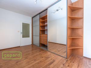 Prodej bytu 2+kk, Praha - Stodůlky, Bašteckého, 43 m2