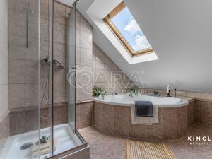 Prodej rodinného domu, Semice, 203 m2