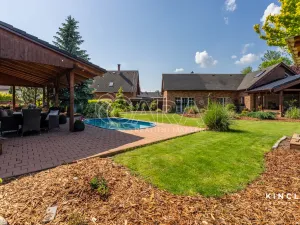 Prodej rodinného domu, Semice, 203 m2