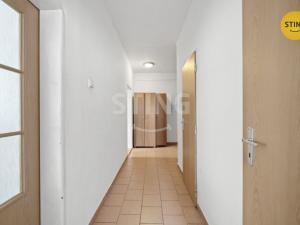 Prodej bytu 2+1, Nová Role, Tovární, 60 m2