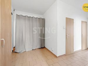 Prodej bytu 2+1, Nová Role, Tovární, 60 m2
