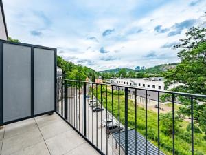 Pronájem bytu 2+kk, Praha - Hlubočepy, Slivenecká, 51 m2