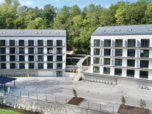 Pronájem bytu 2+kk, Praha - Hlubočepy, Slivenecká, 51 m2