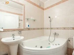 Prodej vinného sklepa, Dolní Dunajovice, Hlavní, 500 m2