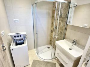 Pronájem bytu 2+kk, Libiš, V Chaloupkách, 59 m2