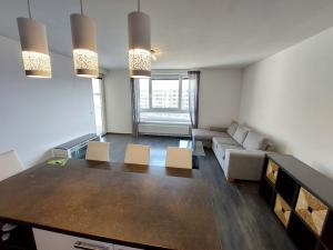 Pronájem bytu 2+kk, Olomouc - Povel, Jeremiášova, 72 m2