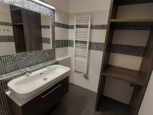 Pronájem bytu 2+kk, Olomouc - Povel, Jeremiášova, 72 m2