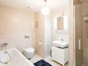 Pronájem bytu 3+kk, Praha - Strašnice, Zvěřinova, 115 m2