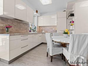 Prodej bytu 2+kk, Zlín - Malenovice, třída Svobody, 64 m2