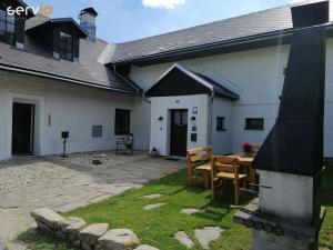 Prodej apartmánu, Staré Město - Chrastice, 274 m2