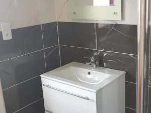 Pronájem rodinného domu, Jesenice, Jarní, 160 m2