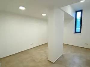 Prodej obchodního prostoru, Luhačovice, Rumunská, 30 m2