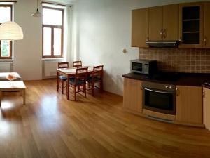 Pronájem bytu 2+kk, Brno, Křížkovského, 56 m2