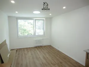 Pronájem bytu 1+kk, Praha - Chodov, Samohelova, 29 m2