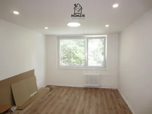 Pronájem bytu 1+kk, Praha - Chodov, Samohelova, 29 m2