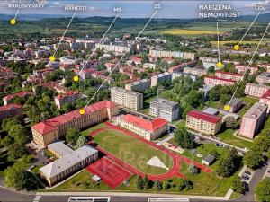 Prodej bytu 3+1, Ostrov, Kollárova, 71 m2