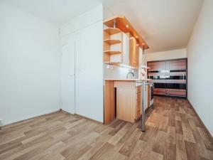 Pronájem bytu 2+1, Otrokovice, Nádražní, 56 m2