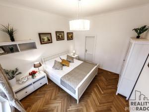 Pronájem bytu 2+kk, Praha - Holešovice, Ovenecká, 41 m2