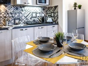 Pronájem bytu 2+kk, Praha - Holešovice, Ovenecká, 41 m2