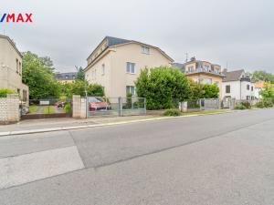 Pronájem bytu 1+kk, Praha - Suchdol, Suchdolská, 30 m2