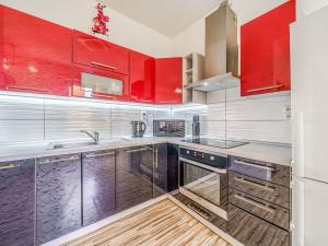 Prodej bytu 2+kk, Karlovy Vary, Na Průhoně, 42 m2