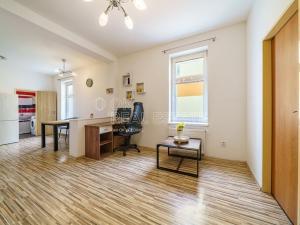 Prodej bytu 2+kk, Karlovy Vary, Na Průhoně, 42 m2
