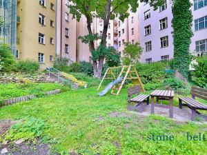 Prodej bytu 2+1, Praha - Smíchov, Pod tratí, 76 m2