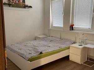 Pronájem bytu 2+kk, Praha - Hloubětín, Anny Čížkové, 43 m2