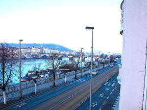Prodej bytu 2+kk, Praha, Rašínovo nábřeží, 52 m2