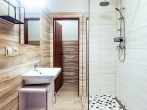 Pronájem bytu 2+kk, Jesenice, Mezi Domy, 42 m2