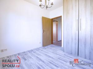 Pronájem bytu 2+kk, Jesenice, Mezi Domy, 42 m2