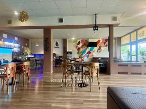 Pronájem restaurace, Karviná, Mendelova, 118 m2